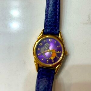 Disney Authentic Lady and the Tramp Rare Women’s Purple Watch working